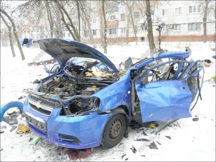 Жуткий инцидент: взрыв газового баллона в автомобиле (фотоотчет)