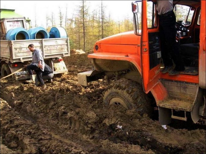 24 фотографии самой опасной дороги России